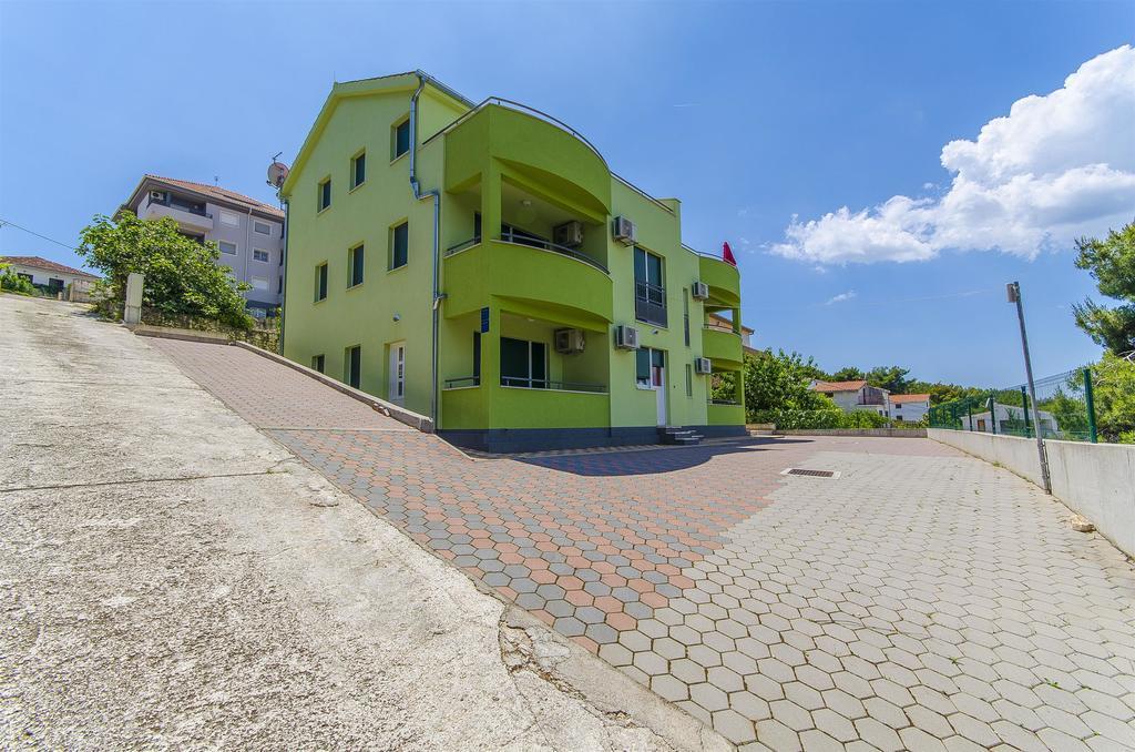 Apartments Pava Donji Okrug  Bagian luar foto